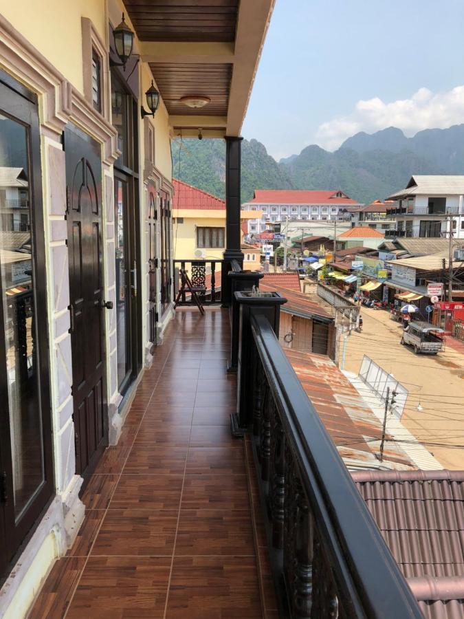 Soutjai Guesthouse & Restaurant Vang Vieng Exterior photo